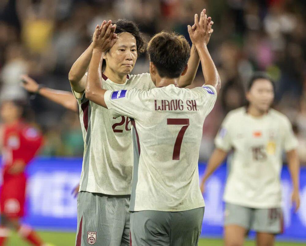 首战小胜孟加拉国 中国女足平常心征战亚洲杯